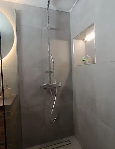 Milos Casa Dei Gemelli * פלאקה