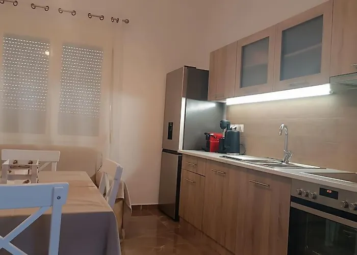 Milos Casa Dei Gemelli בית נופש פלאקה